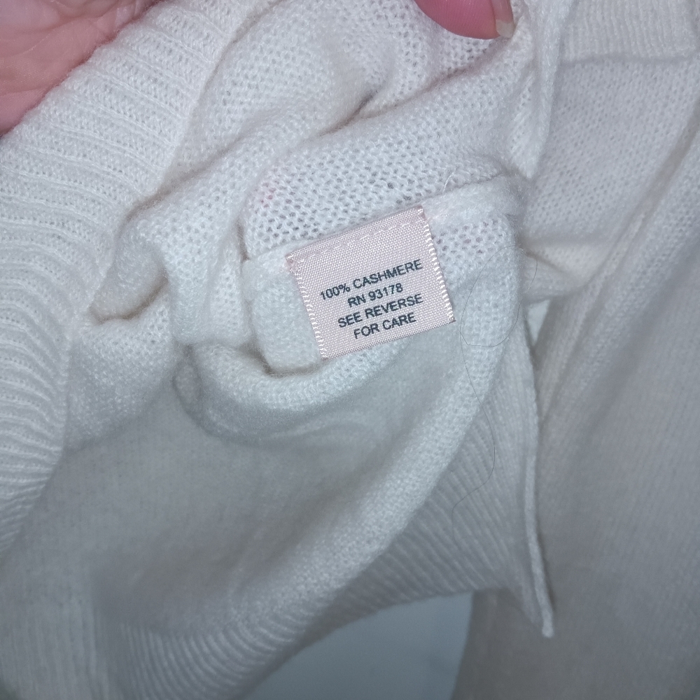 PHILOSOPHY 100% Cashmere Eggshell Cream White Lightweight Sweater Top Sz S - Picture 6 of 9